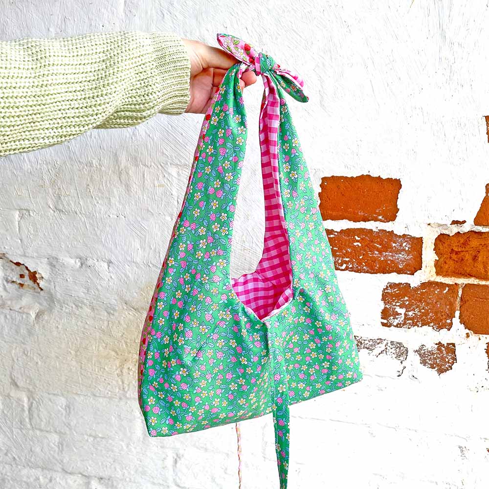 Sweet Liberty Knot Bag - Alice Caroline - Liberty fabric, patterns, kits  and more - Liberty of London fabric online